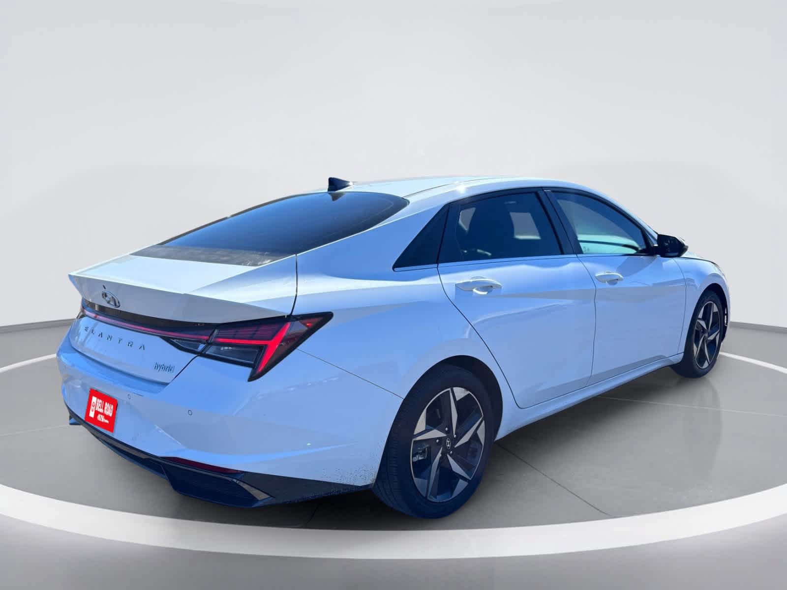 Used 2022 Hyundai Elantra Limited FWD image 6
