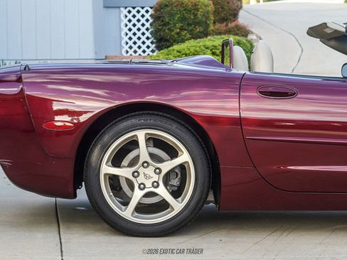 Used 2003 Chevrolet Corvette Convertible w/ Preferred Equipment Group1 RWD image 8