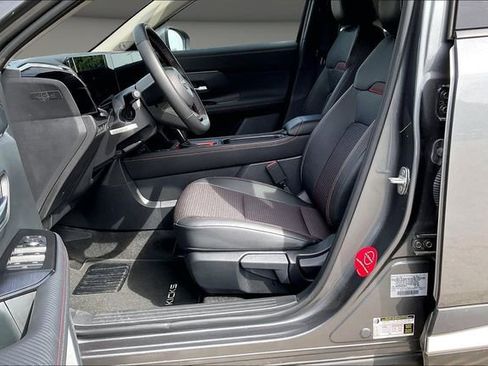 Certified 2025 Nissan Kicks SR w/ Interior Electronics Package FWD image 23