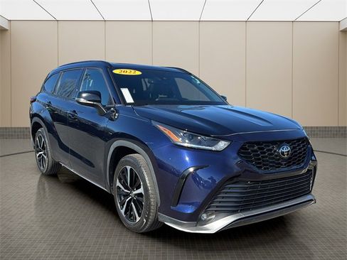 Used 2022 Toyota Highlander XSE image 8