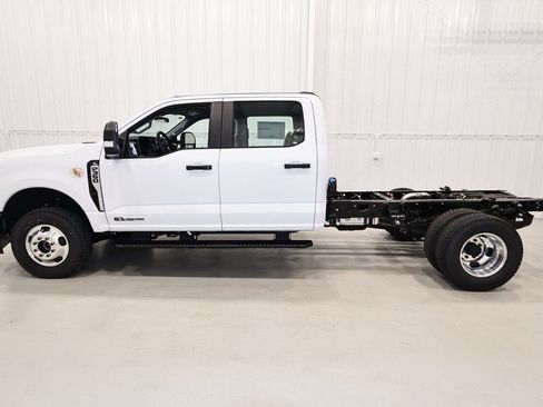 New 2026 Ford F350 XL w/ Snow Plow Prep Package AWD/4WD image 5