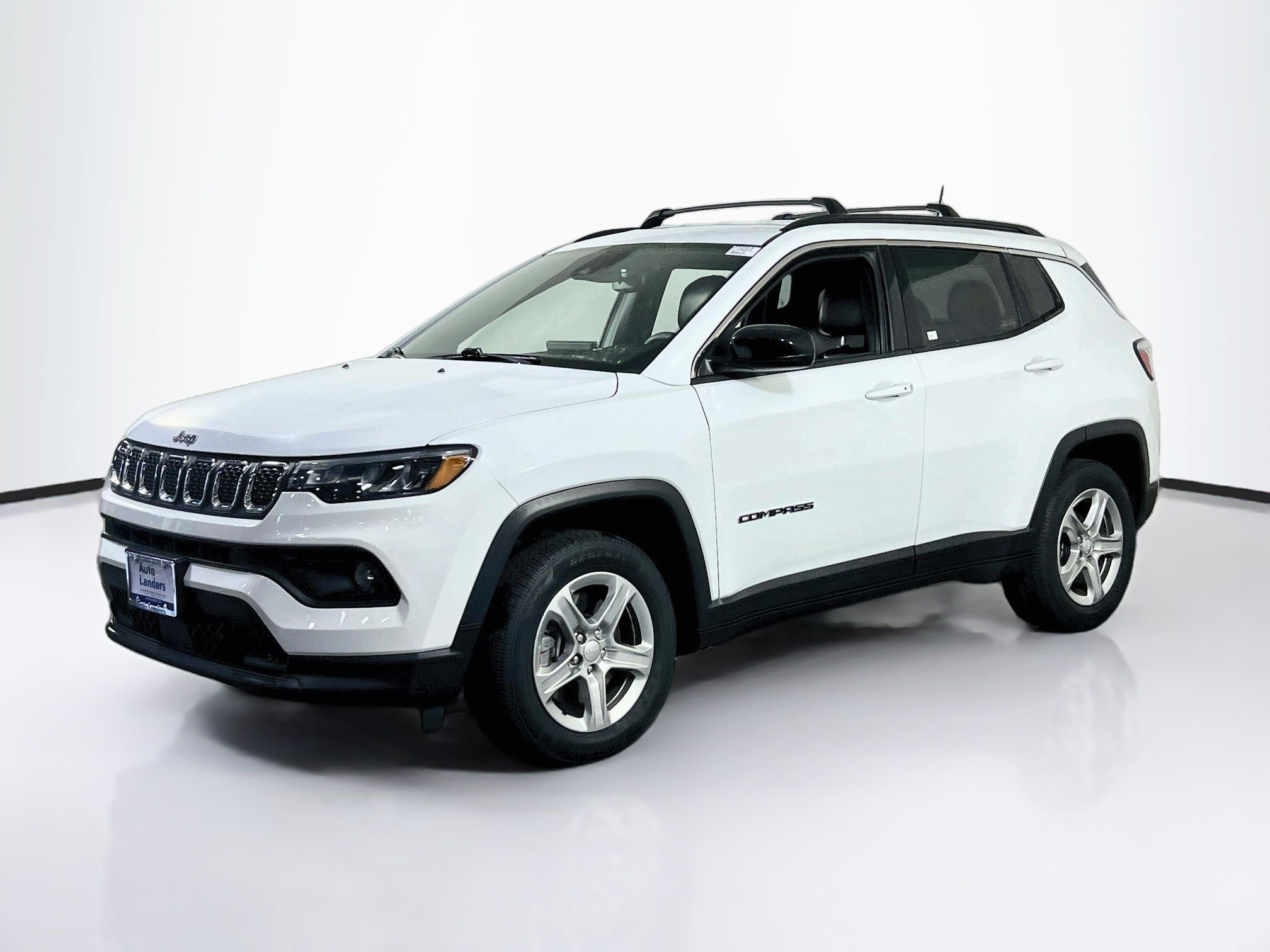 Used 2023 Jeep Compass Latitude w/ Convenience Group AWD/4WD image 1
