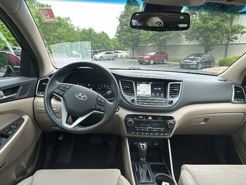 Used 2018 Hyundai Tucson Limited w/ Ultimate Package 02 FWD image 9