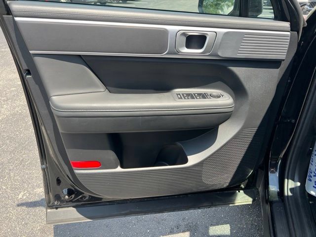 Used 2026 Hyundai Santa Fe SEL FWD image 24