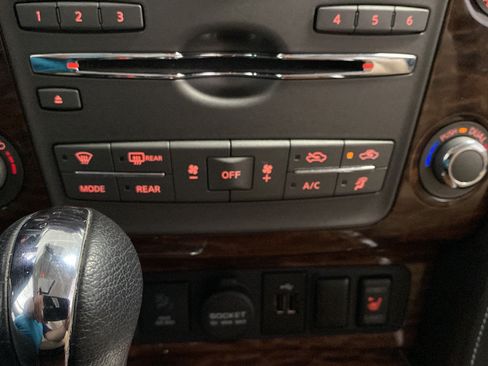 Used 2019 Nissan Armada SL w/ Premium Package AWD/4WD image 18