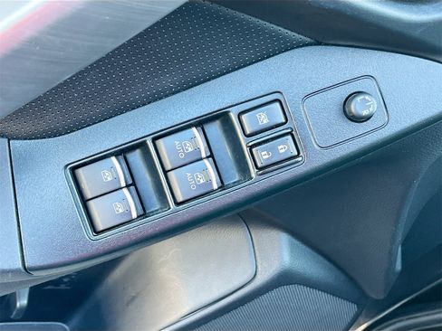 Used 2018 Subaru Forester 2.5i Premium image 17