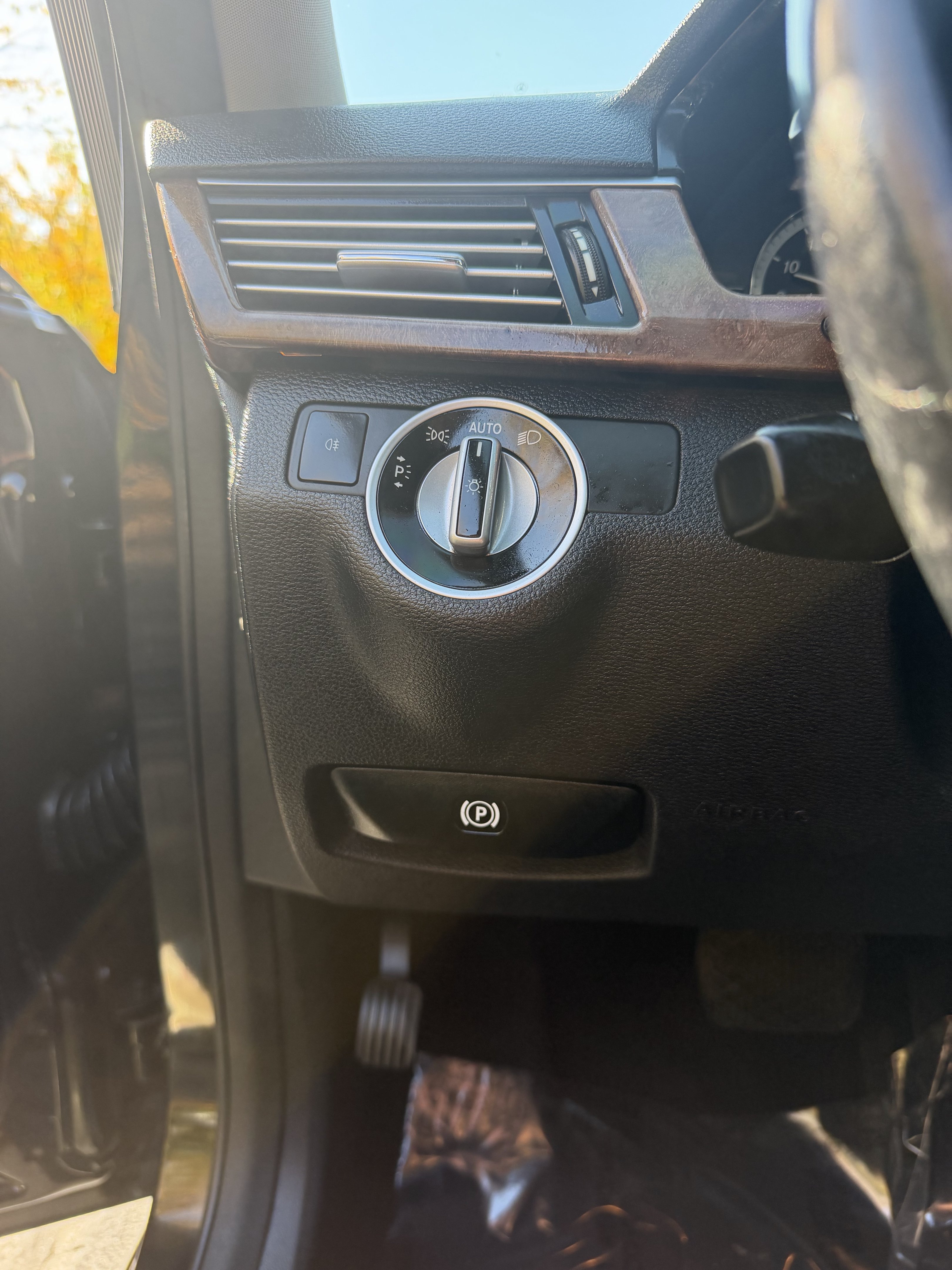 Used 2013 Mercedes-Benz E 350 BlueTEC Sedan image 23