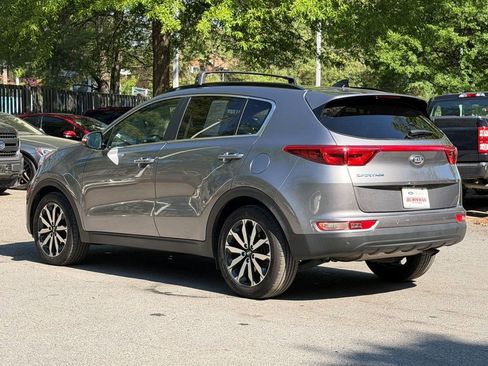 Used 2018 Kia Sportage EX w/ EX Technology Package FWD image 5