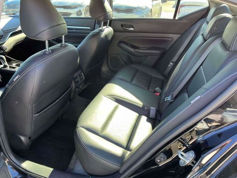 Used 2021 Nissan Altima 2.5 SL image 6