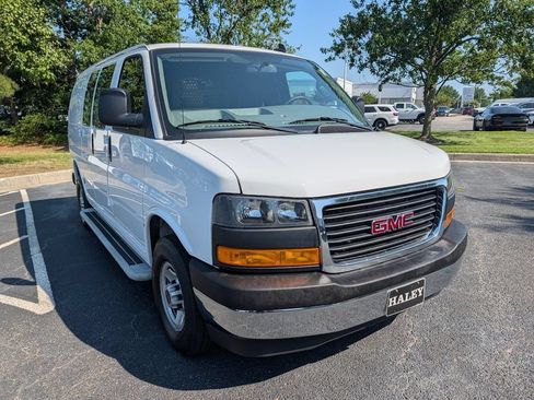 Used 2024 GMC Savana 2500 w/ Driver Convenience Package RWD image 2