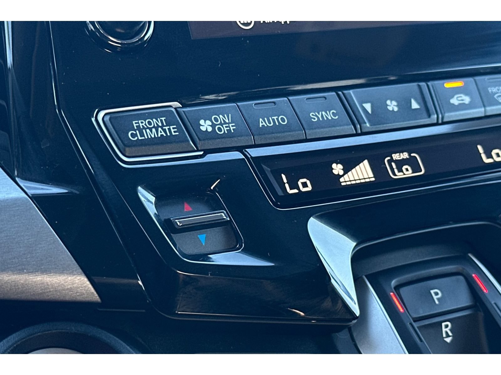 Used 2024 Honda Odyssey Elite image 30