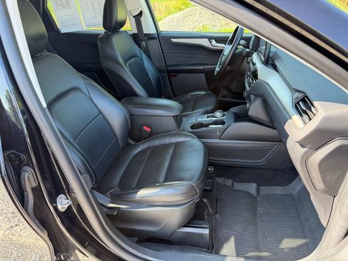 Used 2022 Ford Escape SEL FWD image 20