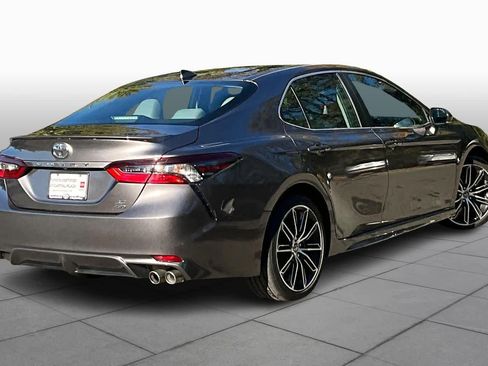 Used 2023 Toyota Camry SE image 11
