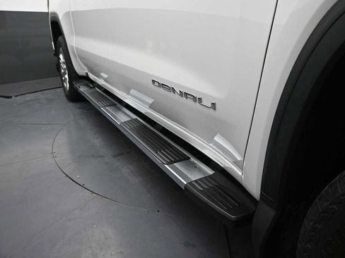 Used 2021 GMC Sierra 1500 Denali w/ Driver Alert Package II AWD/4WD image 37