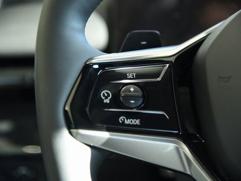 Certified 2024 BMW 530i xDrive w/ Premium Package image 13