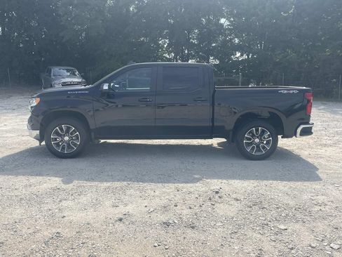 Certified 2023 Chevrolet Silverado 1500 LT AWD/4WD image 2