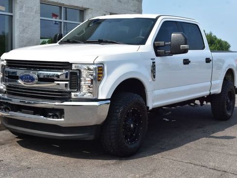 Used 2018 Ford F250 XLT AWD/4WD image 13
