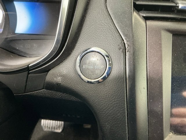 Used 2020 Ford Fusion Titanium FWD image 10