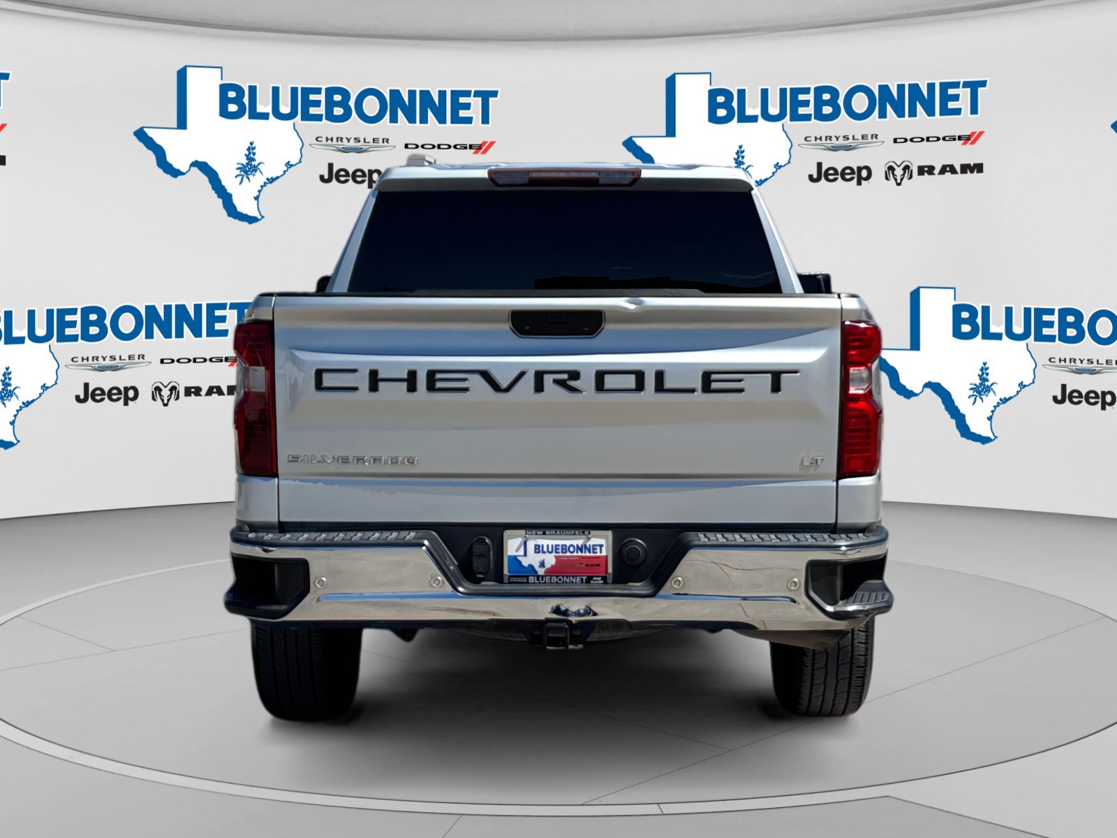 Used 2019 Chevrolet Silverado 1500 LT w/ Texas Edition RWD image 6