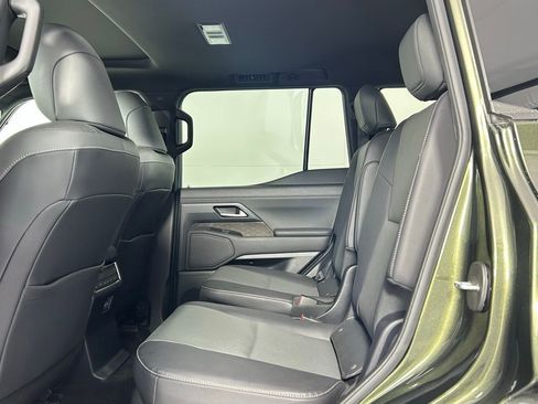 Used 2024 Lexus GX 550 w/ Accessory Package (2T) AWD/4WD image 20