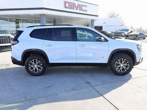 New 2026 GMC Acadia AT4 image 7
