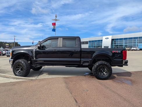 Used 2023 Ford F250 XL image 5