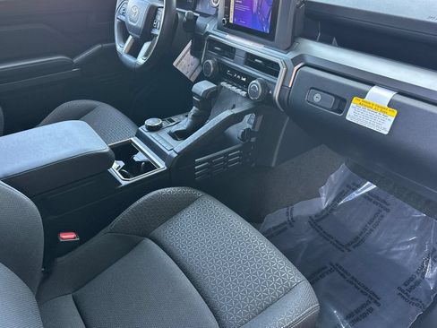 Used 2025 Toyota 4Runner SR5 RWD image 17