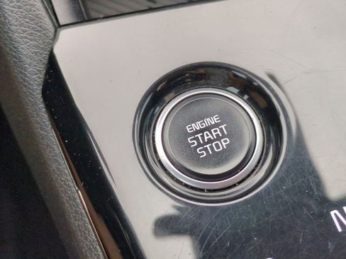 Used 2023 Kia Sportage EX image 29