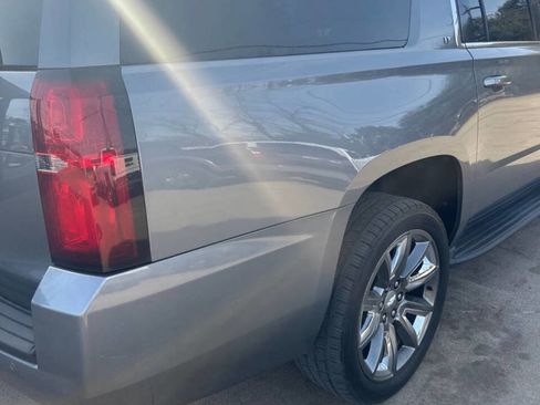 Used 2019 Chevrolet Suburban LT image 5
