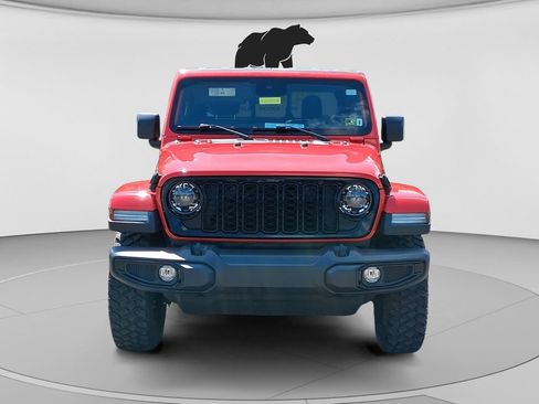 Used 2024 Jeep Gladiator Sport AWD/4WD image 8