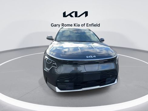 Certified 2024 Kia Niro Wind w/ Wind Preserve Package image 3