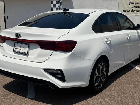 Used 2020 Kia Forte LXS FWD image 3