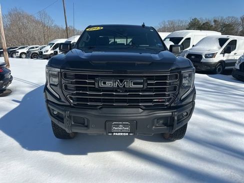 Used 2023 GMC Sierra 1500 AT4X image 8