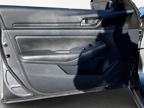 Used 2023 Nissan Altima 2.5 S image 23