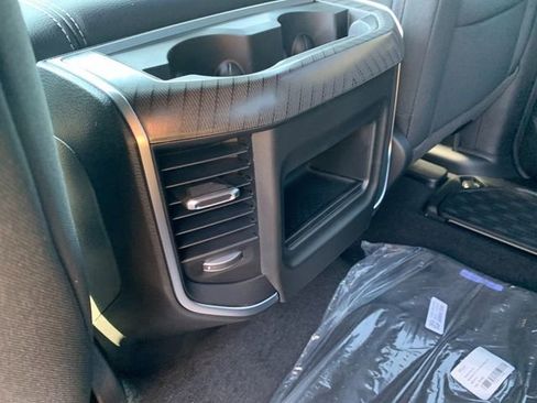 New 2026 RAM 1500 Express AWD/4WD image 15