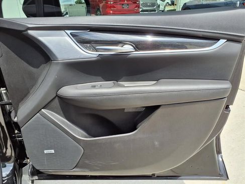 Certified 2023 Cadillac XT5 Premium Luxury w/ Technology Package FWD image 11