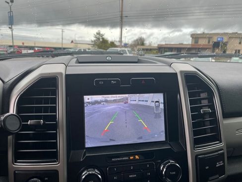 Used 2019 Ford F250 Lariat w/ Lariat Value Package image 24