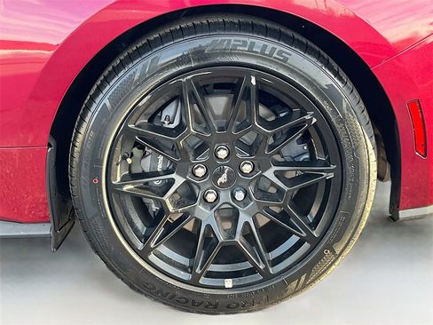 Used 2025 Ford Mustang GT w/ GT Performance Package image 31