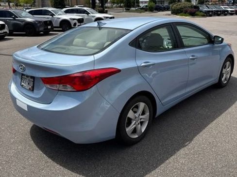 Used 2011 Hyundai Elantra GLS w/ Preferred Equipment Pkg 3 FWD image 3