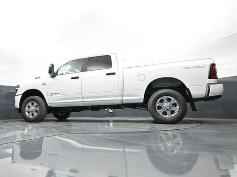 New 2026 RAM 2500 Big Horn AWD/4WD image 42