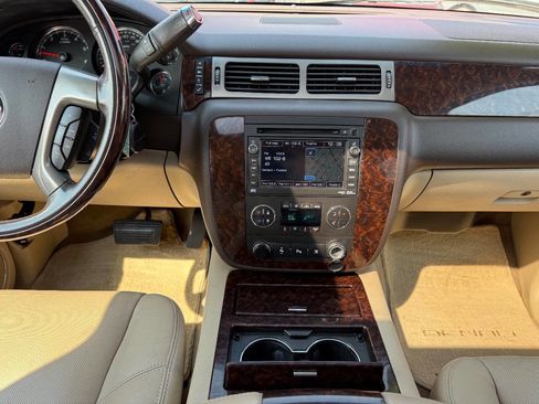 Used 2010 GMC Yukon Denali image 28