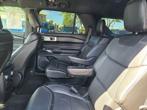 Used 2020 Ford Explorer ST w/ ST High-Performance Pack image 12