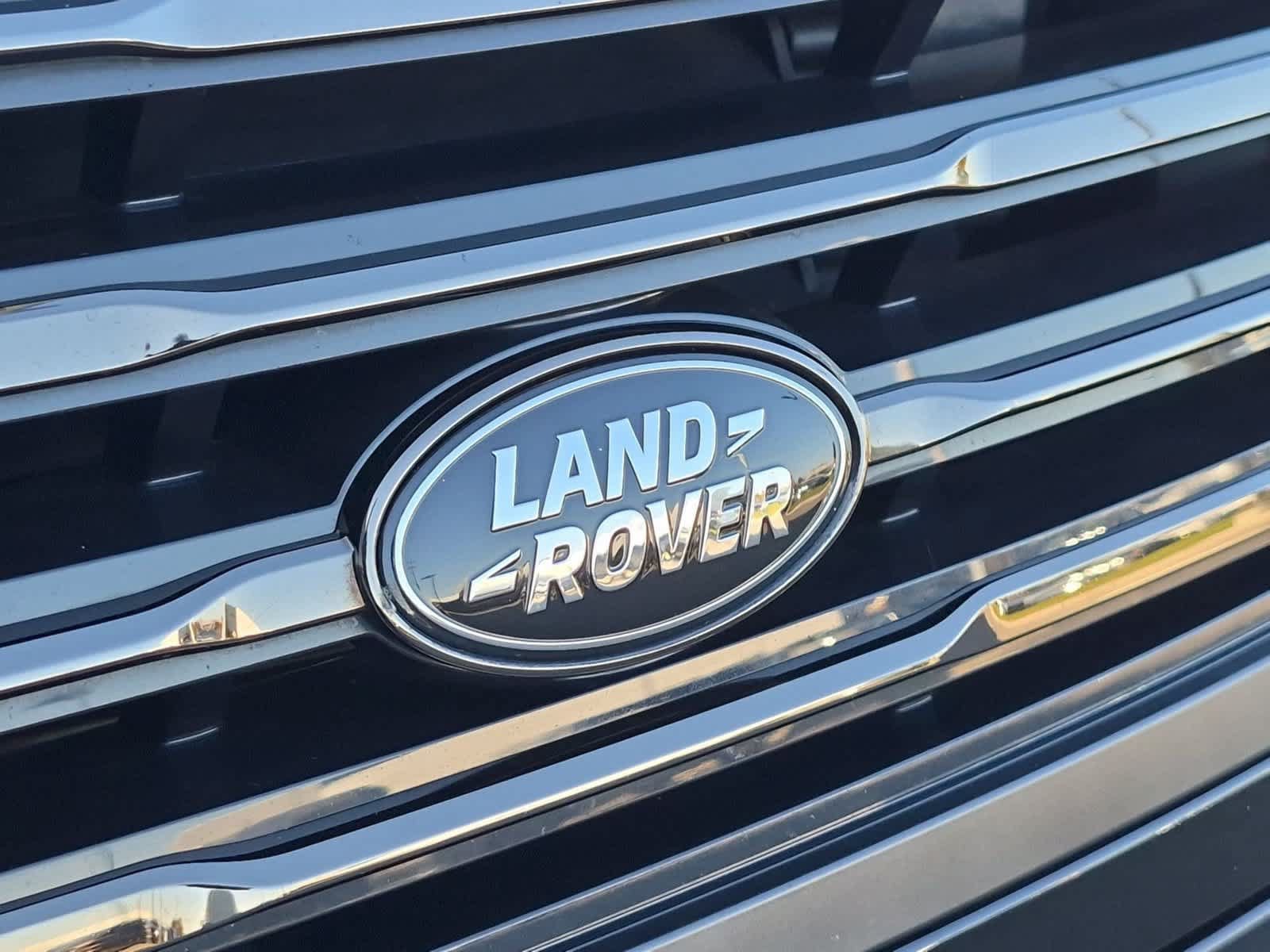 Used 2023 Land Rover Range Rover SV AWD/4WD image 11