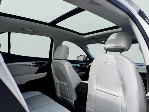 Used 2024 Buick Envision Avenir image 47