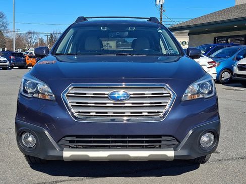 Used 2017 Subaru Outback 2.5i Limited image 2