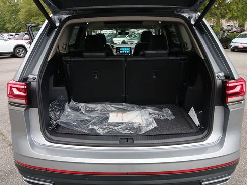 New 2026 Volkswagen Atlas SE image 22