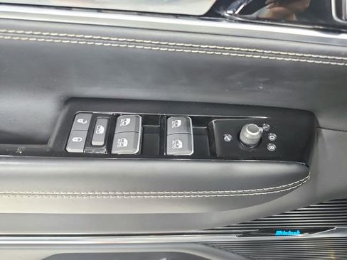 Used 2022 Jeep Grand Wagoneer Series II AWD/4WD image 33