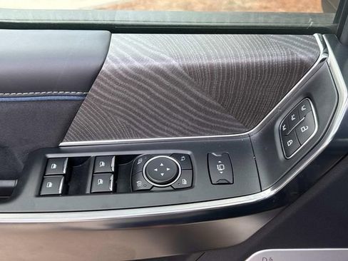 New 2025 Ford F250 Platinum image 10