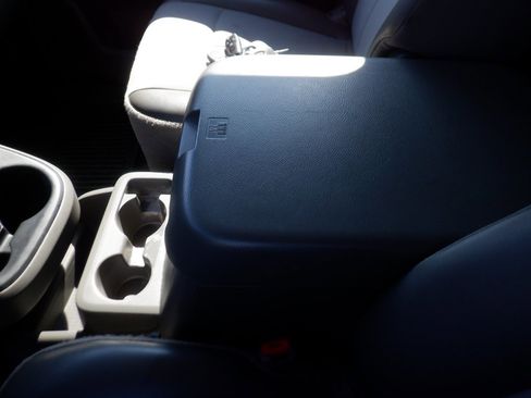 Used 2021 Nissan NV 2500 SV w/ Navigation Package image 20