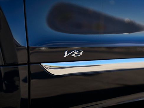 Used 2021 Bentley Bentayga image 8